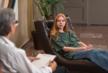 Espaços terapêuticos: Como um ambiente bem projetado potencializa a prática psicológica Espaços terapêuticos: Como um ambiente bem projetado potencializa a prática psicológica
